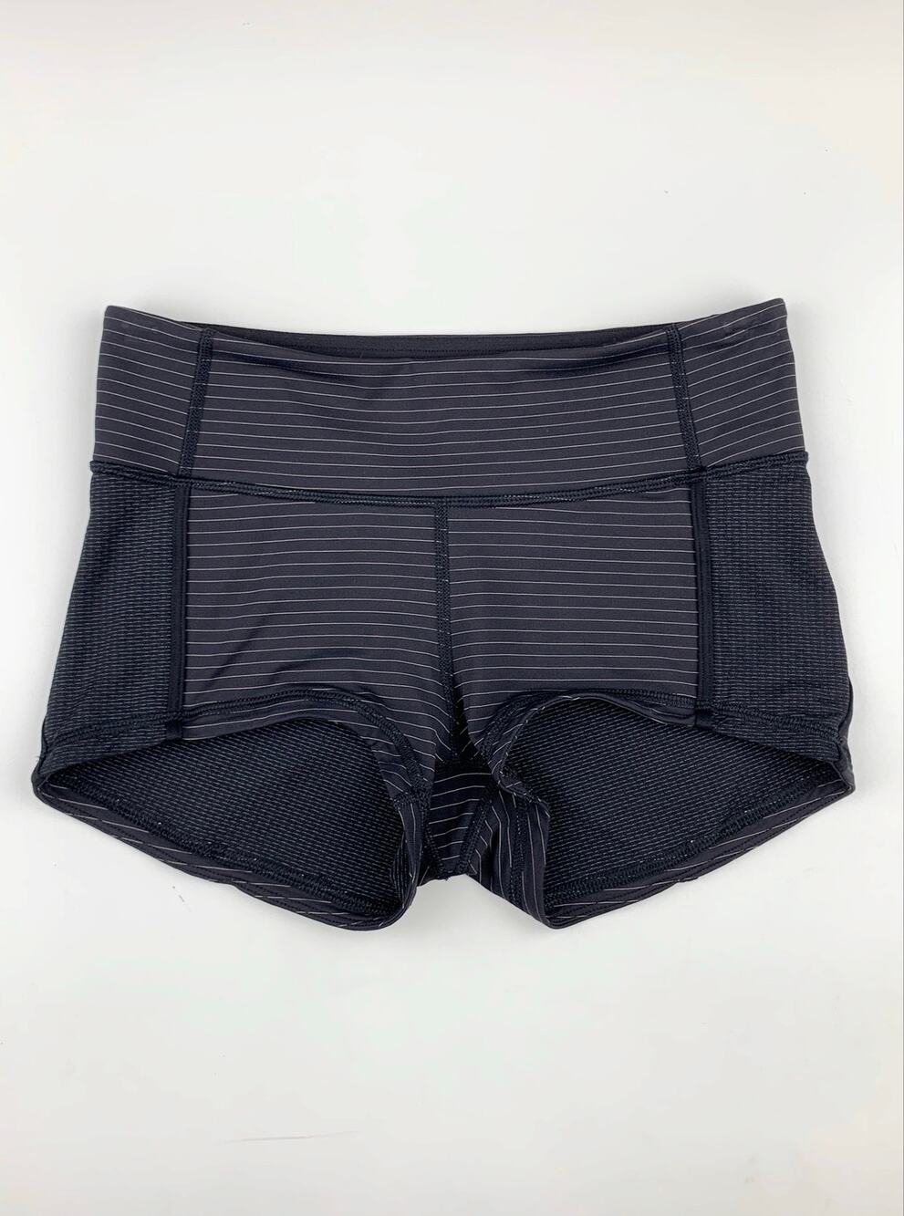 Lululemon Conduit Shorts Black Pinstripe W7FFGS Women's 6